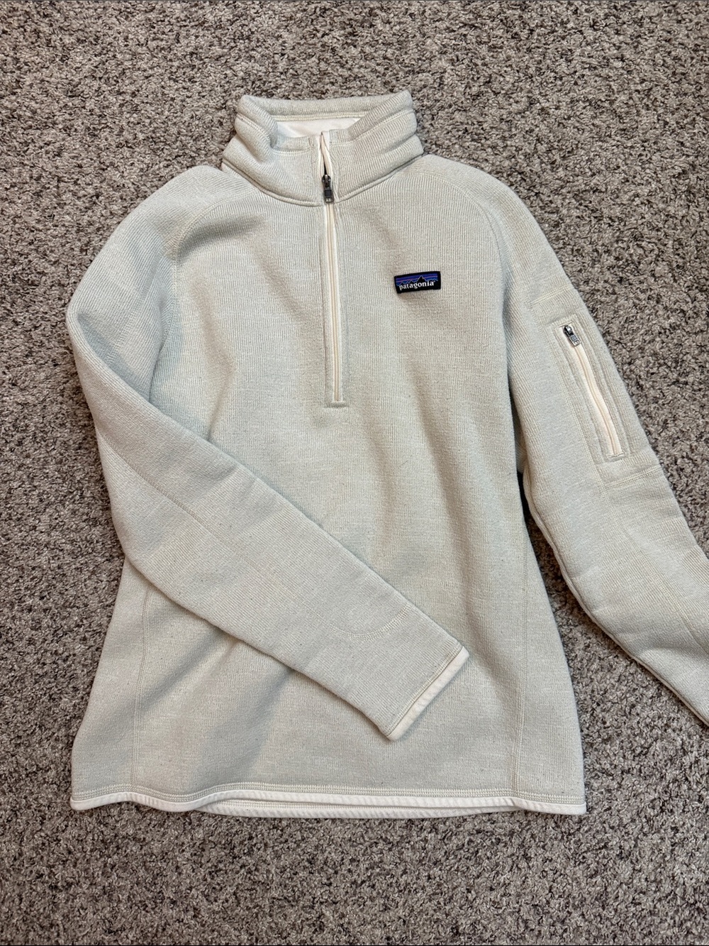 Patagonia Women’s Fitted Cream Half-Zip Sweater Pullover